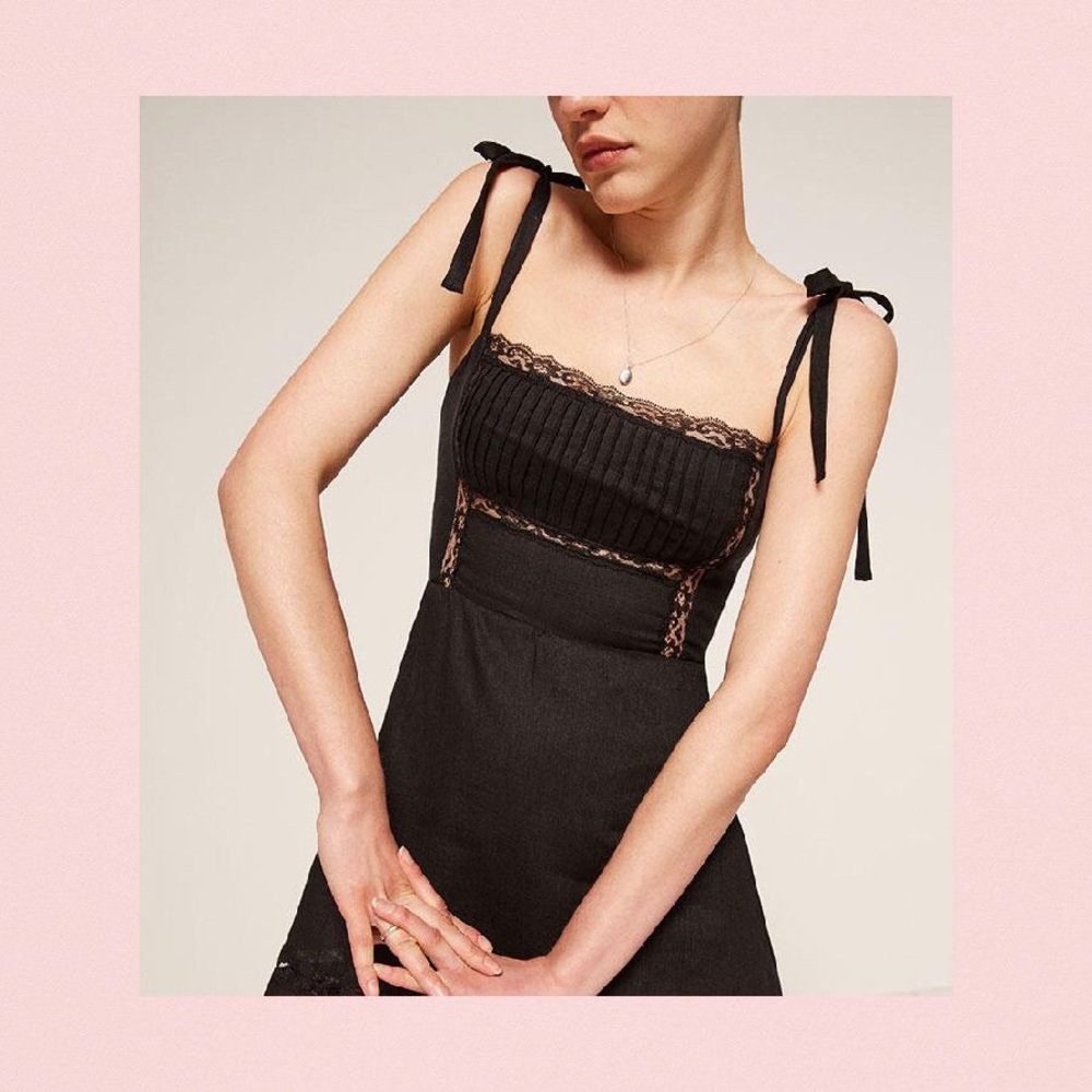*SOLD* Reformation Dakota Dress in Black Size 4